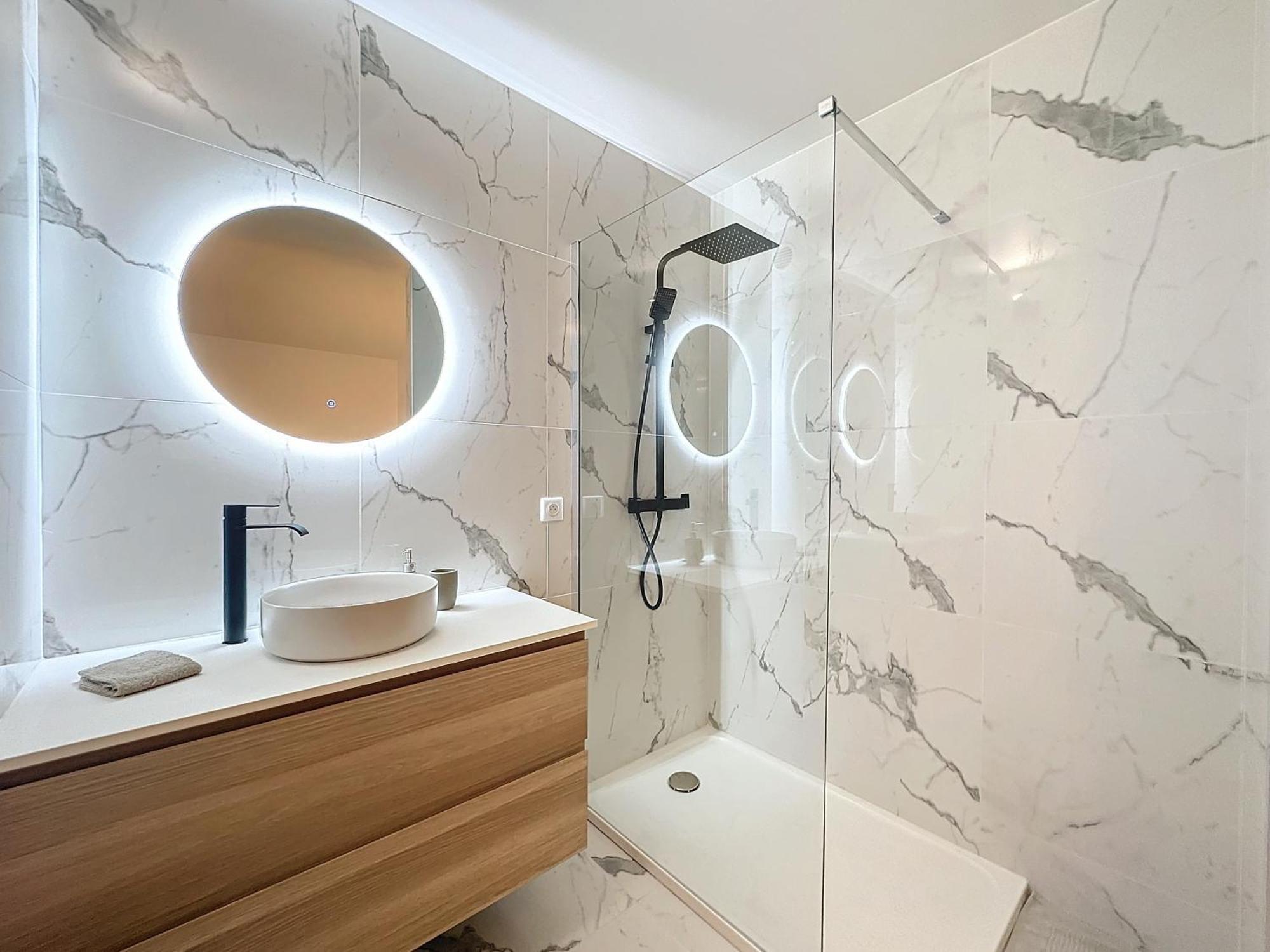 2 Pieces - Parking - Jacuzzi - Food & Drink - Love Menton Bagian luar foto