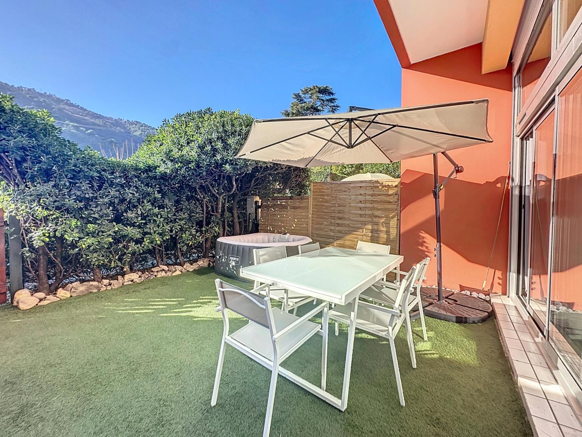 2 Pieces - Parking - Jacuzzi - Food & Drink - Love Menton Bagian luar foto
